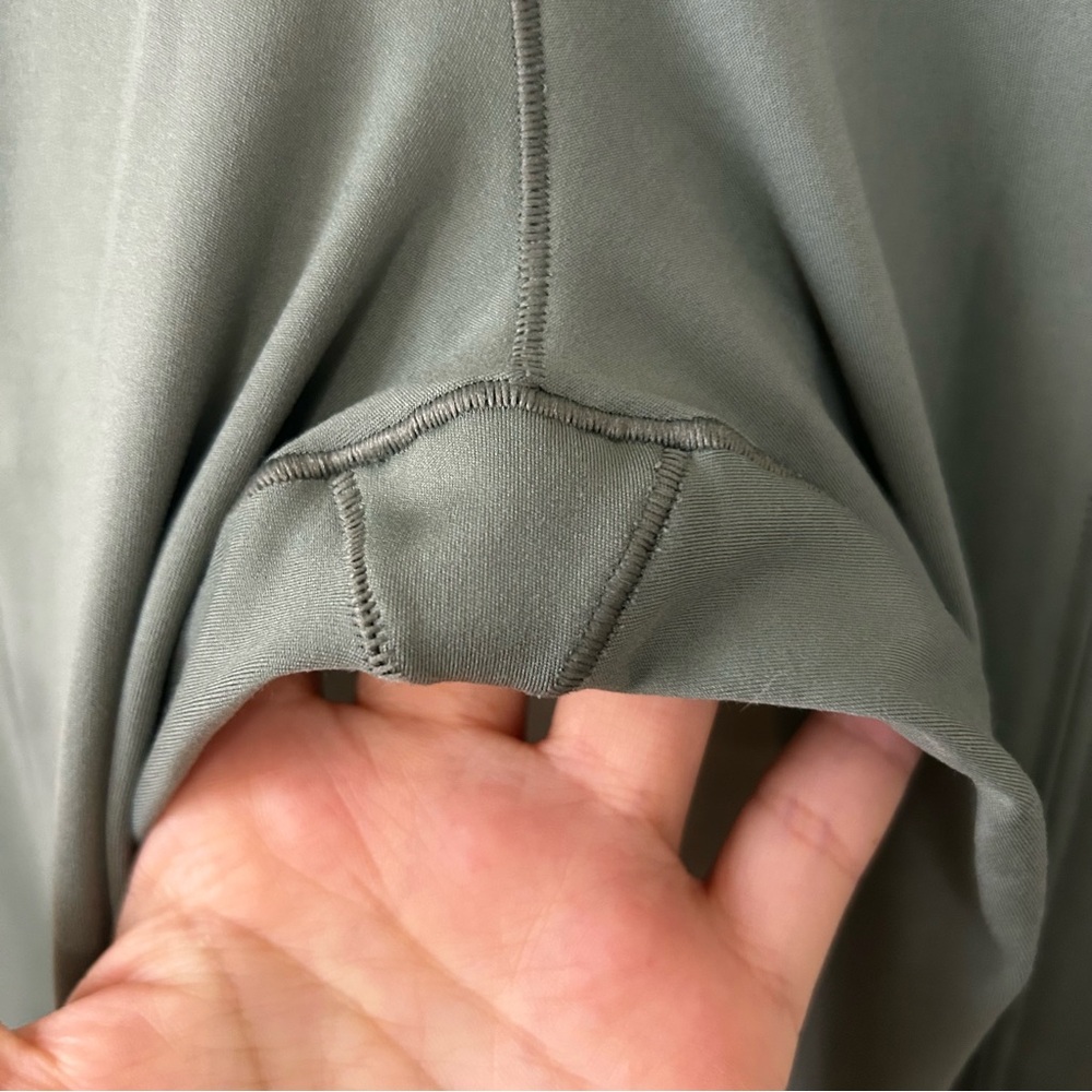 Gap Fit Eclipse Flare Leggings Regular Length - image 3